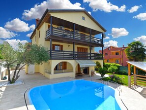 Pool - Apartment 1624 by Interhome (Novigrad (Istra))
