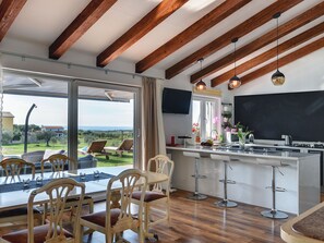 Fridge, microwave, oven, dishwasher - Villa Rubini by Interhome (Rovinj)