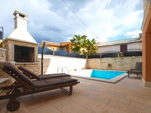 Pool - House 2014 by Interhome (Cere)