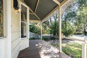 Exterior detail - Perfect Point Lonsdale Cottage (Point Lonsdale)