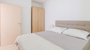 1 quarto, acesso à internet