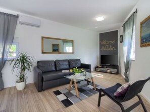 TV - Villa White Jasmin by Interhome (Medulin)