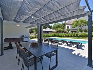 Outdoor dining - Villa 2044 by Interhome (Bokordici)