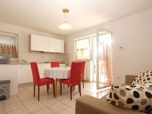 Dining - Apartment 2054 by Interhome (Pula/Banjole)