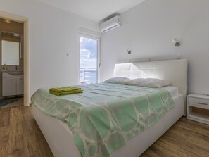 Internet - MELANIE 4 / HR-10472-01 by Interhome (Crikvenica)