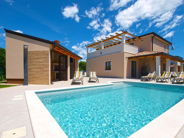 Pool - Villa 2086 by Interhome (Bokordici)