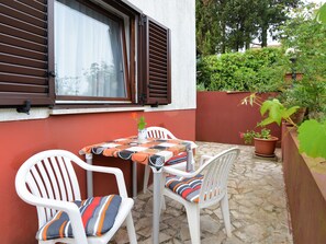 Outdoor dining - Apartment 2083 by Interhome (Pula/Premantura)
