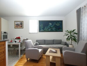 TV - House 2087 by Interhome (Pula/Banjole)