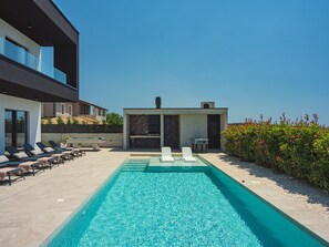 Pool - Villa Aquarius by Interhome (Pula)