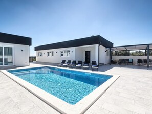 Pool - Villa Vallelunga by Interhome (Pula)