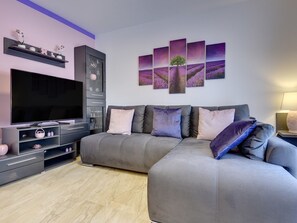 TV - House Ivona by Interhome (Medulin)