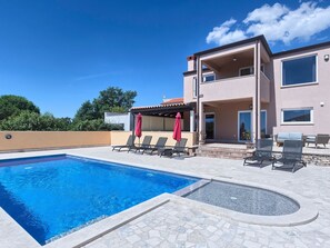 Pool - Villa Pascal by Interhome (Pula/Krnica)