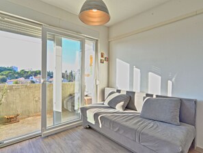 TV - Apartment 2144 by Interhome (Bokordici)