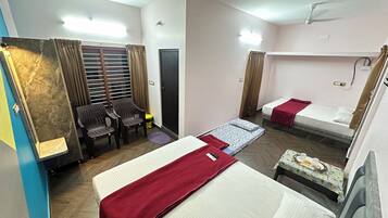 Family Double Room, Mountain View | Desk, laptop workspace, soundproofing, free WiFi