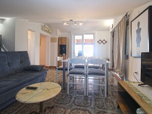 TV - Apartment 1451 by Interhome (Fažana)