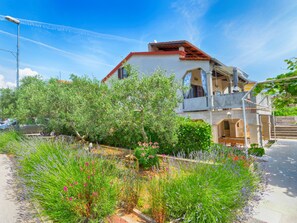 Property grounds - Apartment 1451 by Interhome (Fažana)