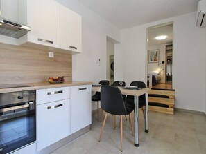 Dining - Apartment 1365 by Interhome (Pula)
