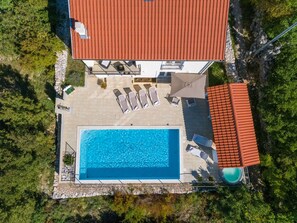 Pool - Holiday Home Aqua / HR-10991-01 by Interhome (Šmrika)