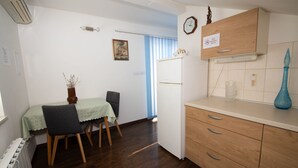 Dining - Apartment Karina - 1 by Interhome (Krk/Njivice)