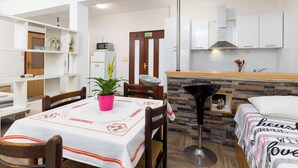 Unclassified image, 4 of 14, button - Apartment Snjezana - 1 by Interhome (Krk/Njivice)