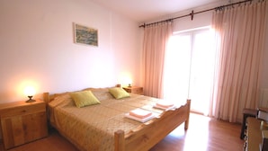 1 quarto, acesso à internet