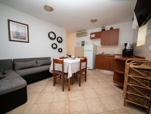 Living area - Apartment Karina - 2 by Interhome (Krk/Njivice)