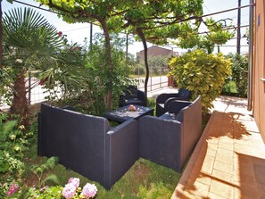 Terrace/patio - Apartment 351 by Interhome (Fažana)