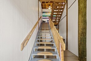Interior - Flamingo House on 2nd (Cedar Key)
