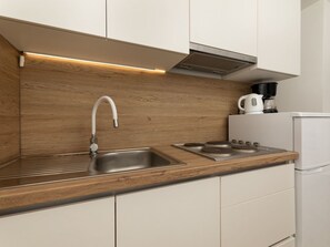 Refrigerador y utensilios de cocina 