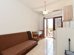 Living area - Apartment 2250 by Interhome (Fažana)