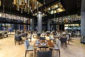 Dining - An Unforgettable Ocean-View Escape at Garza Blanca Cancún (Cancún)