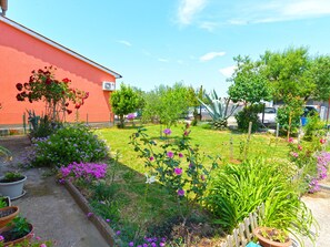 Property grounds - Apartment 2253 by Interhome (Pula/Galižana)