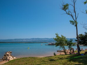 Beach - Apartment Seafront Maris - 2 by Interhome (Krk/Čižići)