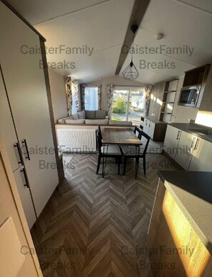 Interior - Caister Holiday Park - Holiday Accommodation 15848 (Great Yarmouth)