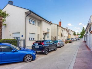 Property grounds - Garden View / HR-11136-01 by Interhome (Crikvenica)