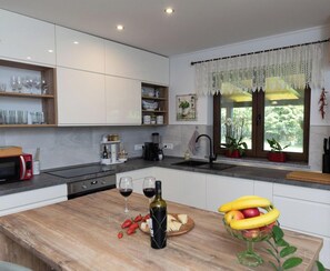 Fridge, microwave, oven, dishwasher - Ilaria / HR-11140-01 by Interhome (Crikvenica/Barci)