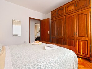 Room - Apartment 2276 by Interhome (Bokordici)