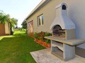 Terrace/patio - House 2297 by Interhome (Pula/Manjadvorci)