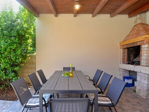 Outdoor dining - Villa 2273 by Interhome (Medulin/Ližnjan)