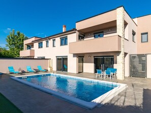 Pool - Villa Christine by Interhome (Fažana)