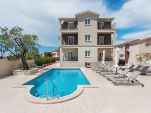 Pool - Apartment 2300 by Interhome (Fažana)