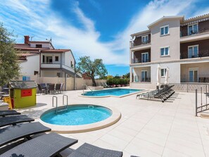 Pool - Apartment 2300 by Interhome (Fažana)