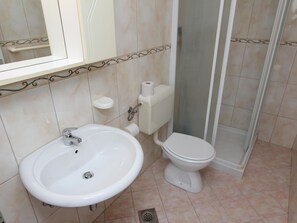 Bathroom - Apartment 616 by Interhome (Rovinj)