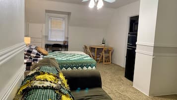 1 habitación, escritorio, tabla de planchar con plancha y wifi gratis