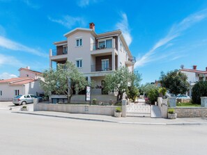 Exterior - Apartment 2299 by Interhome (Fažana)