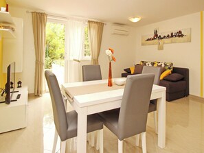 Dining - Apartment Flora - 3 by Interhome (Krk/Baška)