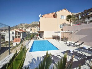Pool - Villa Joy by Interhome (Solin)