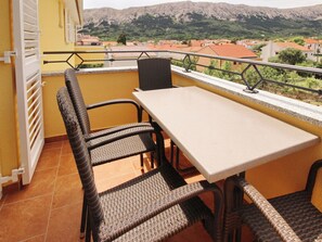 Outdoor dining - Apartment Flora - 8 by Interhome (Krk/Baška)