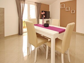 Dining - Apartment Flora - 8 by Interhome (Krk/Baška)