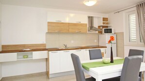 Unclassified image, 4 of 10, button - Apartment Flora - 6 by Interhome (Krk/Baška)